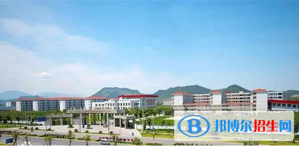 安吉上墅私立高級中學(xué)2022年招生政策