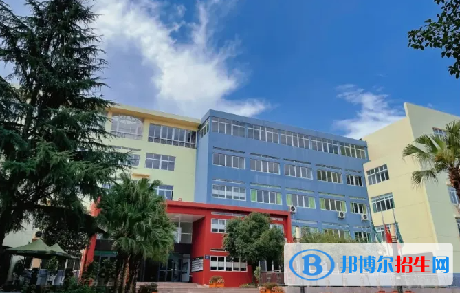 成都青苗國際雙語學(xué)校2022年課程體系