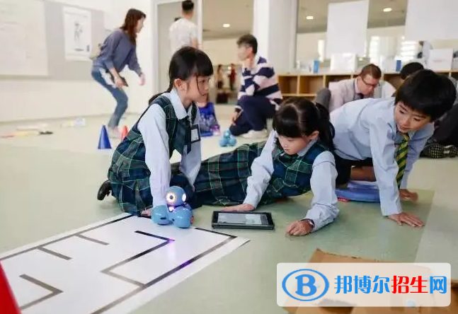 牛津國(guó)際公學(xué)成都學(xué)校靠譜嗎