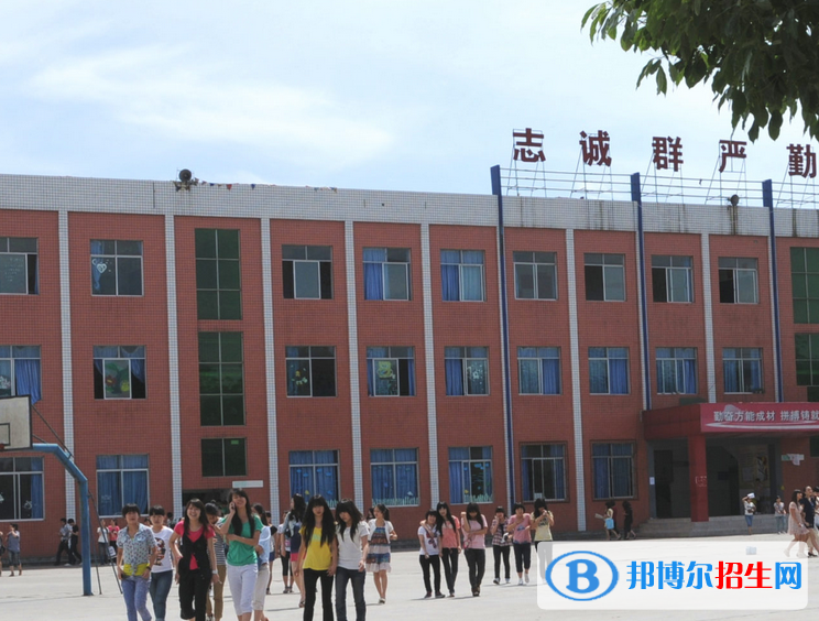 成都華夏旅游商務(wù)學校2022年有哪些專業(yè)