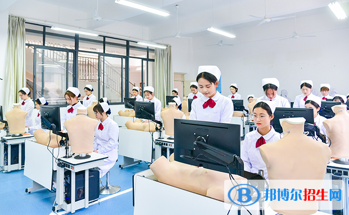 四川省經(jīng)濟(jì)管理學(xué)校2022年學(xué)費(fèi)、收費(fèi)多少