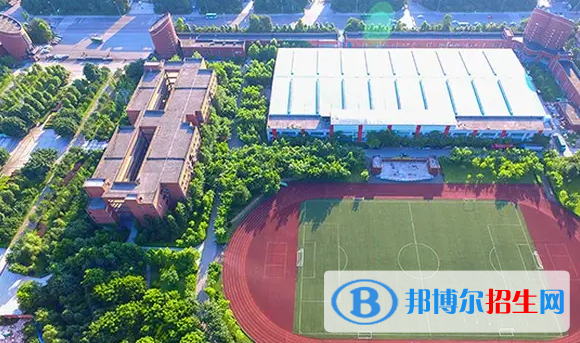 重慶2022年400分能上建筑學校嗎
