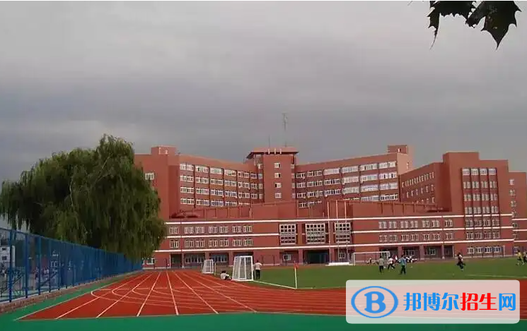 貝拉國際高中學(xué)校2022年入學(xué)考試