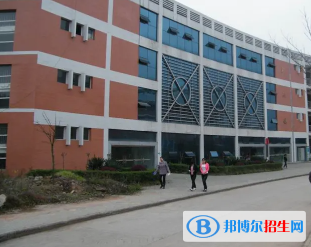 重慶2022年建筑學(xué)校都有什么專(zhuān)業(yè)