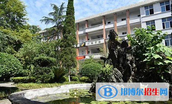 重慶2022年建筑學(xué)校什么專(zhuān)業(yè)適合女生