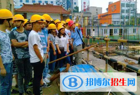 重慶2022年女生上建筑學(xué)校學(xué)什么專(zhuān)業(yè)好