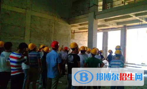 重慶2022年建筑學校有哪些科目
