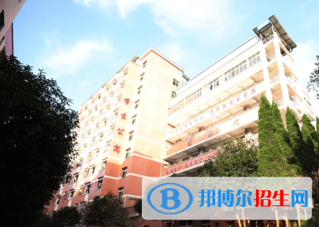 重慶2022年讀建筑學校需要什么證件