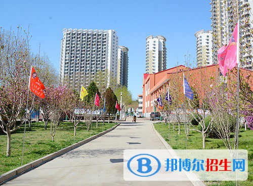 秦皇島渤?？萍贾械葘?zhuān)業(yè)學(xué)校2022年招生辦聯(lián)系電話