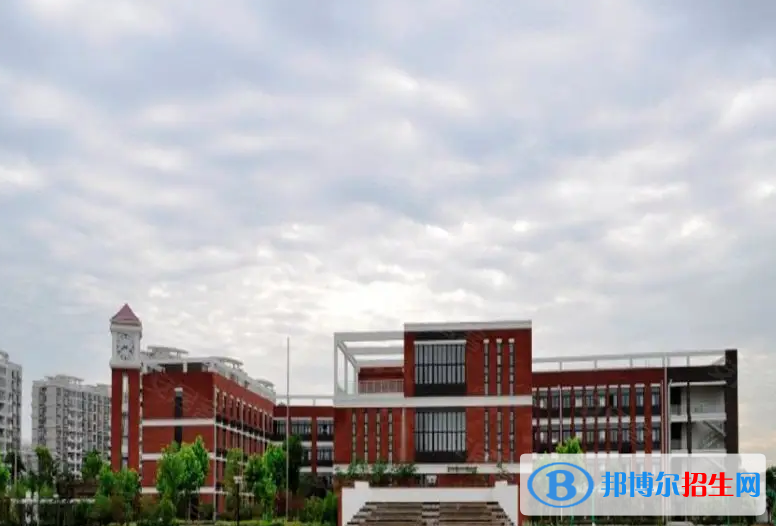 北京澳華學(xué)?？孔V嗎