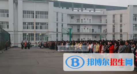 內(nèi)江職業(yè)培訓(xùn)技工學(xué)校2022年學(xué)費(fèi)、收費(fèi)多少