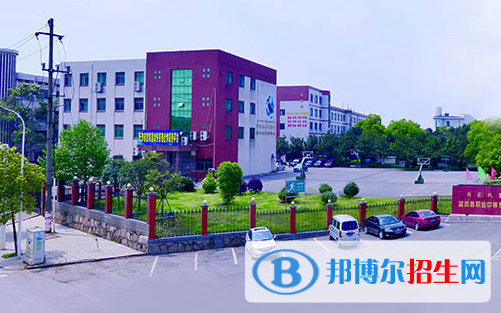 望城縣職業(yè)中等專業(yè)學(xué)校2022年報(bào)名條件、招生對象、招生要求