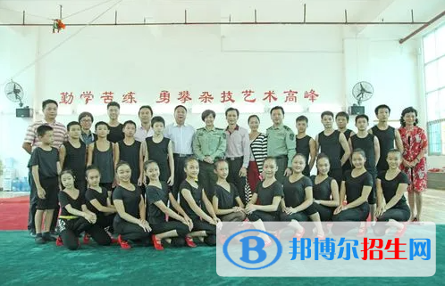 廣西賀州民族旅游藝術(shù)學(xué)校2022年報(bào)名條件、招生要求、招生對(duì)象