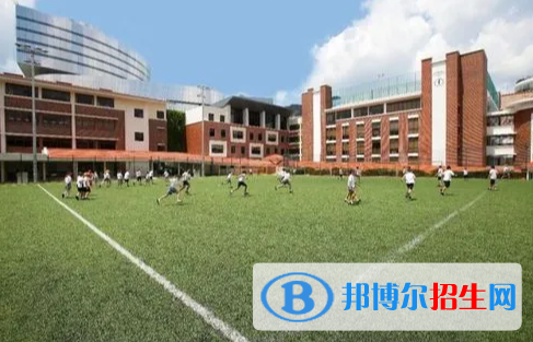 北京加拿大國際學(xué)校初中部怎么樣