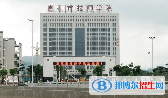 廣東2022年女生學汽修學校好嗎