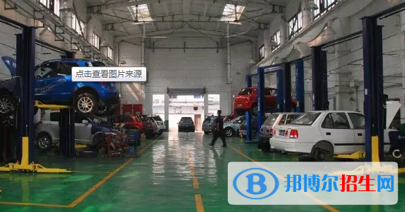 廣東2022年女生在汽修學校學什么好