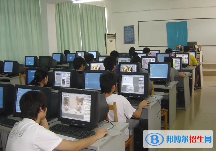 貴州2023年電子商務(wù)學(xué)校專業(yè)哪個(gè)好