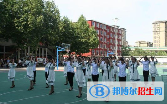 成都2023年現(xiàn)在讀鐵路學校好嗎