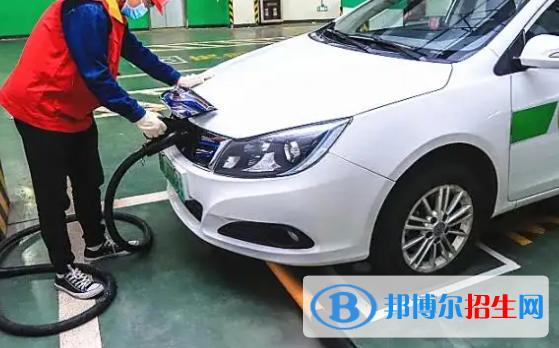 廣東2023年汽修學校學啥好