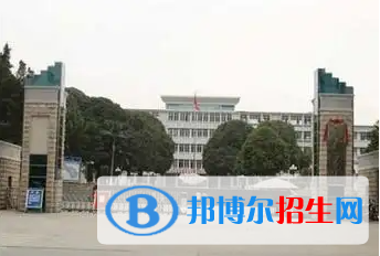 廣西2023年計(jì)算機(jī)學(xué)校與中專(zhuān)哪個(gè)好