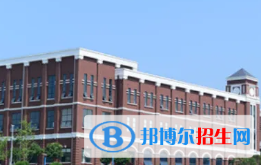 宜昌龍盤湖國際學(xué)校初中部2023年學(xué)費標(biāo)準(zhǔn)