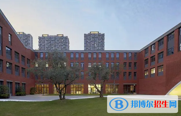 杭州國際學(xué)校初中部2023年學(xué)費標準2