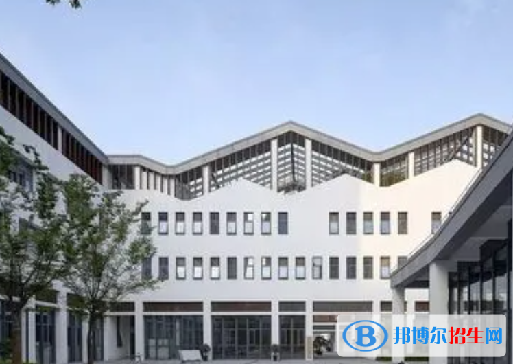 杭州國(guó)泰外語(yǔ)藝術(shù)學(xué)校小學(xué)部怎么樣2