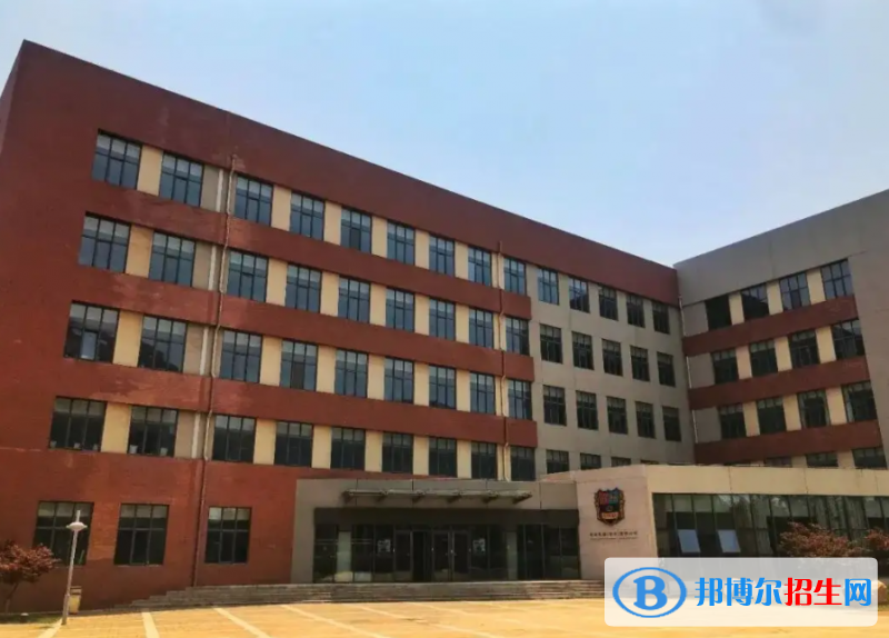 成都孔裔國際公學(xué)初中部2023年報名時間