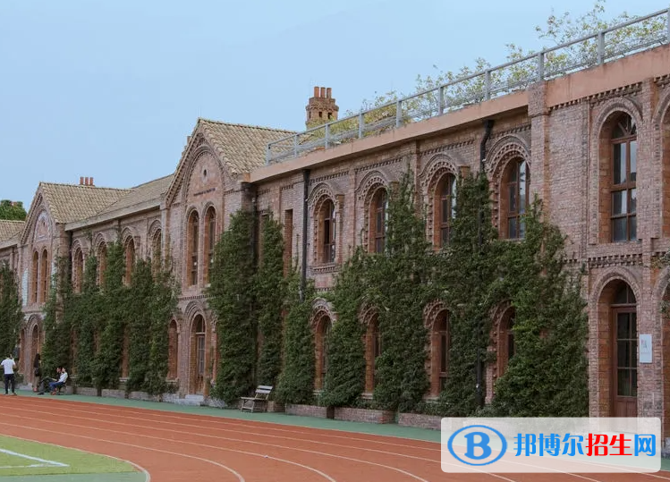 牛津國際公學(xué)成都學(xué)校初中部2023年學(xué)費標(biāo)準(zhǔn)