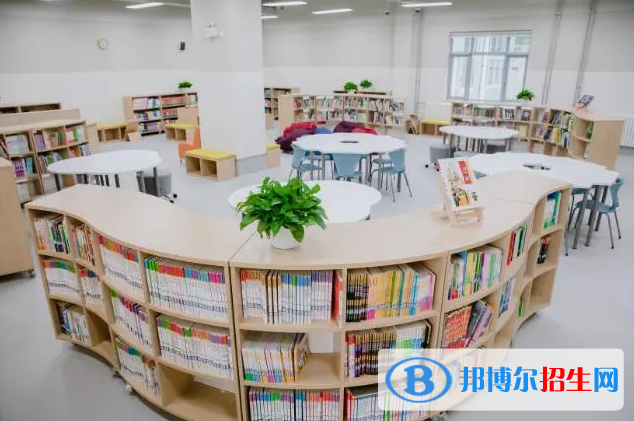 成都青苗國際雙語學校小學部2023年學費標準