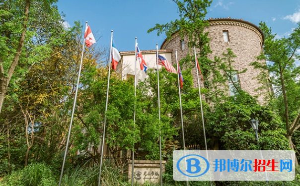 成都麓山國際光亞學校小學部2023年學費標準