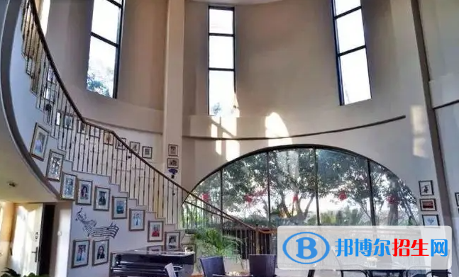 成都麓山國際光亞學校小學部2023年學費標準2