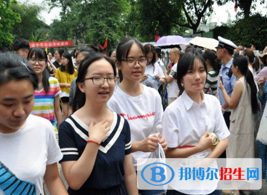 2022年重慶高考本科分?jǐn)?shù)線公布（物理+歷史）