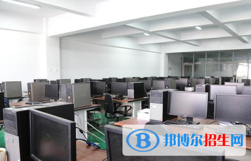 石家莊2023年學(xué)什么計(jì)算機(jī)學(xué)校好