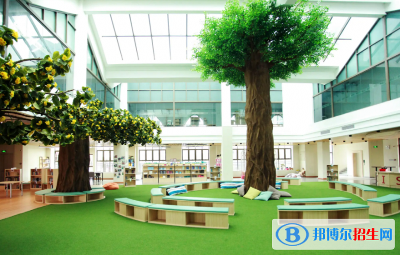 廣州加拿大國際學(xué)校(CIS)初中部2023年學(xué)費(fèi)標(biāo)準(zhǔn)