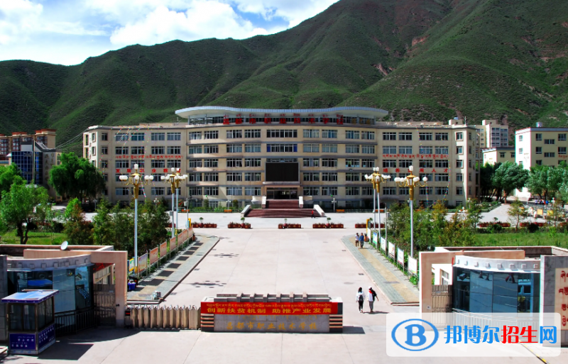  西藏2023年初中畢業(yè)報什么中專學(xué)校好