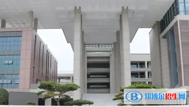 2023揚(yáng)州私立高中學(xué)校有哪些，揚(yáng)州私立高中學(xué)校匯總和簡(jiǎn)介