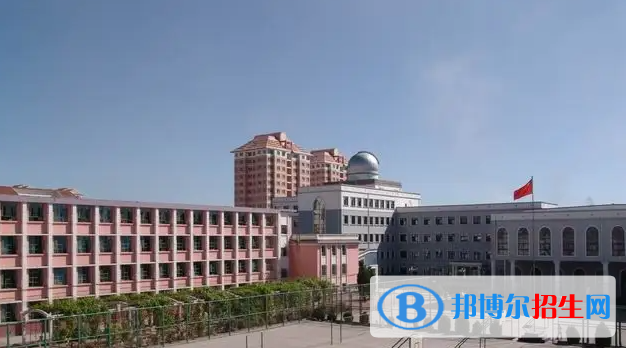 嘉峪關(guān)市酒鋼三中2023年學(xué)費(fèi)、收費(fèi)多少