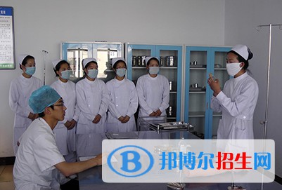 云南2023年中專衛(wèi)?？梢钥即髮? width=
