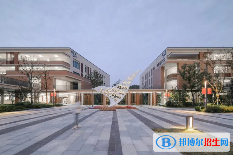 蘇州科技城外國語學(xué)校初中部2023年學(xué)費標準2