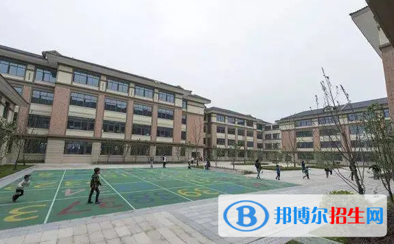 張家港外國(guó)語(yǔ)學(xué)校初中部2023年課程體系2
