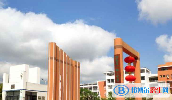 北京師范大學(xué)萬寧附屬中學(xué)2023年怎么樣、好不好