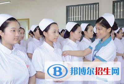 蘭州2023年衛(wèi)校適合女生學嗎
