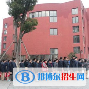浙江2023年讀鐵路學校好還是中專學校好