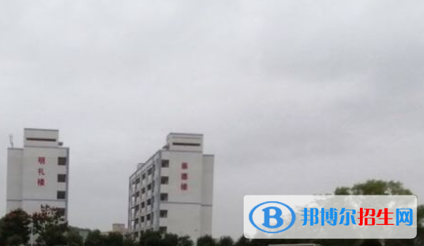 定安縣城南中學(xué)2023年報(bào)名條件、招生要求、招生對象 