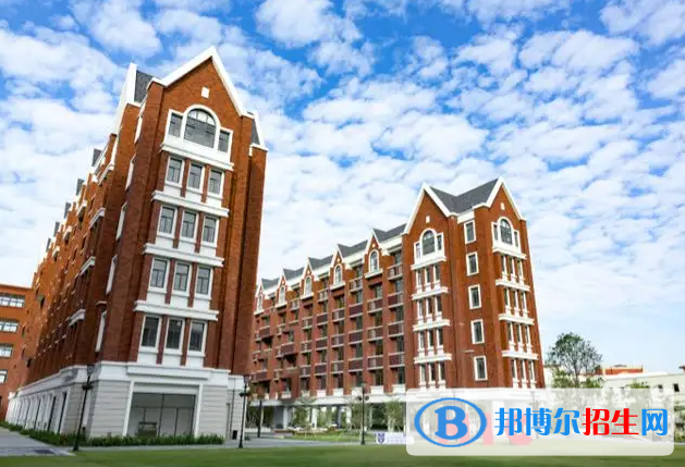 廣州愛莎國際學(xué)校2023年學(xué)費標準