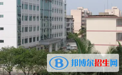 廣西2023年讀計算機(jī)學(xué)校好還是高中好
