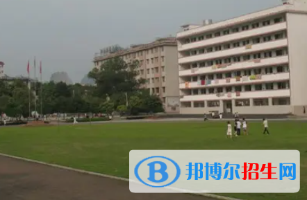 廣西2023年上計(jì)算機(jī)學(xué)校學(xué)啥專(zhuān)業(yè)好