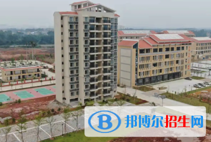 廣西2023年女生適合計算機(jī)學(xué)校嗎