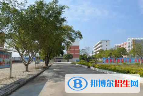 廣西2023年初中生能讀計(jì)算機(jī)學(xué)校嗎
